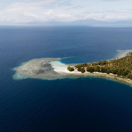 Reconnect - Private Island Resort & Dive Center Togean - Buka Buka Island Ampana Exterior foto